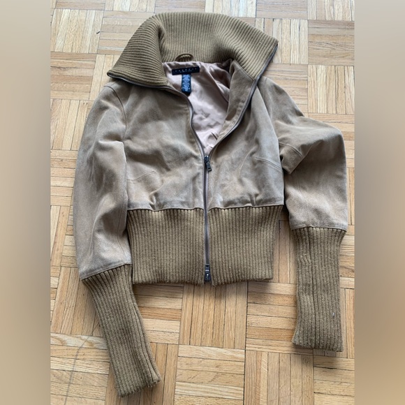 Beige Suede cropped jacket. Laundry by Shelli Segal - Picture 2 of 4